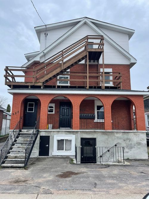 523 1st Ave E, North Bay, ON, P1B1K5 | Card Image