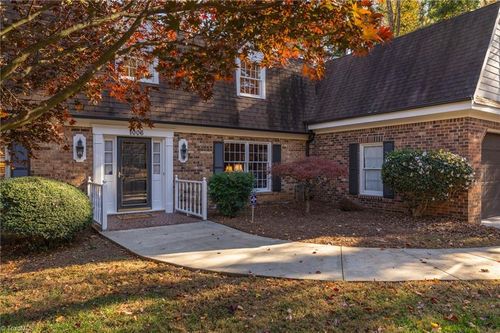 1006 Condor Dr, Greensboro, NC, 27410-2709 | Card Image