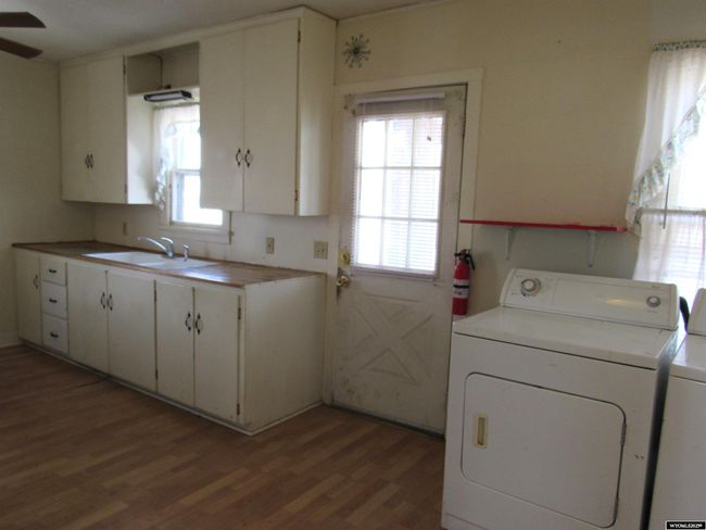 215 Culbertson Ave, House other with 1 bedrooms, 1 bathrooms and null parking in Worland WY | Image 13