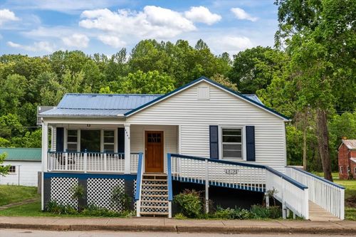 4540 W Main St, Erin, TN, 37061-4165 | Card Image
