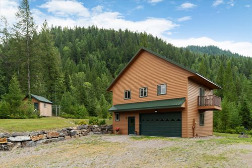 3945 N Fork Rd, Columbia Falls, MT, 59912-9435 | Card Image