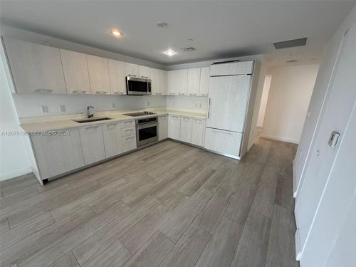 2410-55 Sw 9th St, Miami, FL, 33130-3998 | Card Image