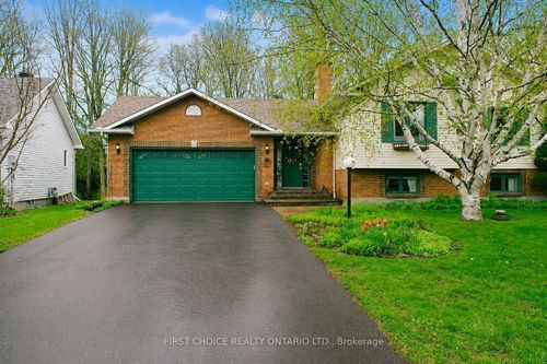 13 Queenston Dr, Richmond, ON, K0A2Z0 | Card Image