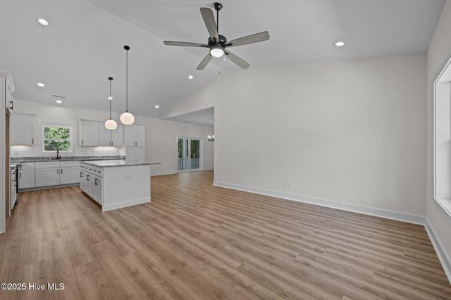 904 Nautillus Ct, House other with 3 bedrooms, 2 bathrooms and 2 parking in New Bern NC | Image 7
