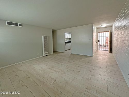 k-1745 S Jones Blvd, Tucson, AZ, 85713-2380 | Card Image