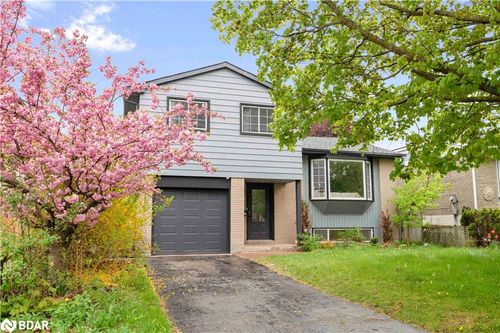 1236 Avonlea Rd, Cambridge, ON, N3H4Z8 | Card Image
