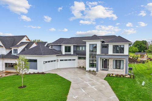 16404 47th Pl N, Plymouth, MN, 55446-6004 | Card Image