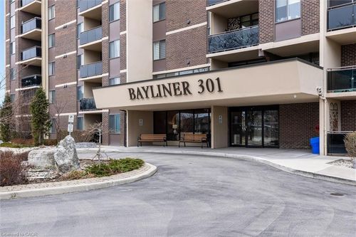 705-301 Frances Ave, Stoney Creek, ON, L8E3W6 | Card Image