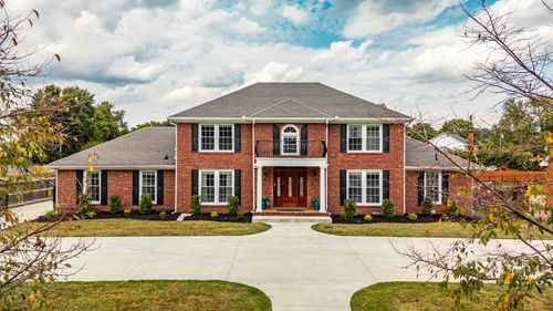 700 Cumberland Hills Dr, Hendersonville, TN, 37075-4386 | Card Image