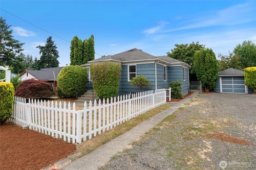 3035 Trenton Ave Ne, Bremerton, WA, 98310-5347 | Card Image