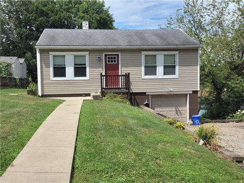1621 The Cir, Washington, PA, 15301-2671 | Card Image