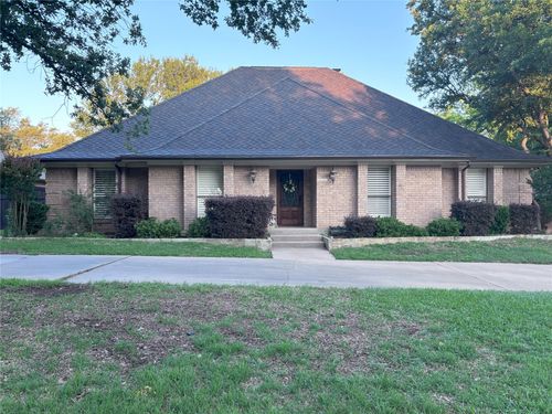 1515 Oak Forest Dr, Graham, TX, 76450-4509 | Card Image