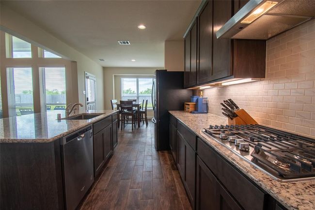 11823 Champions Forest Dr, House other with 4 bedrooms, 4 bathrooms and 7 parking in Mont Belvieu TX | Image 10