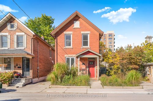 60 Howitt St, Guelph, ON, N1E3C7 | Card Image