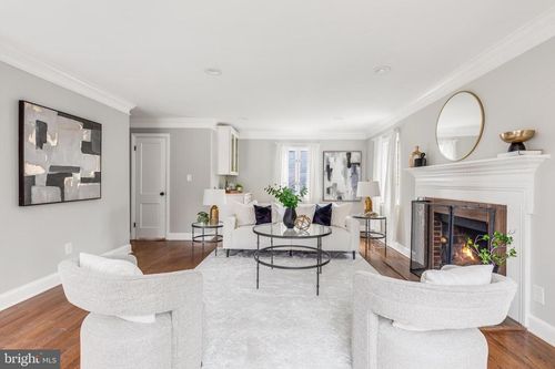 2400 S Arlington Ridge Rd, ARLINGTON, VA, 22202-2234 | Card Image