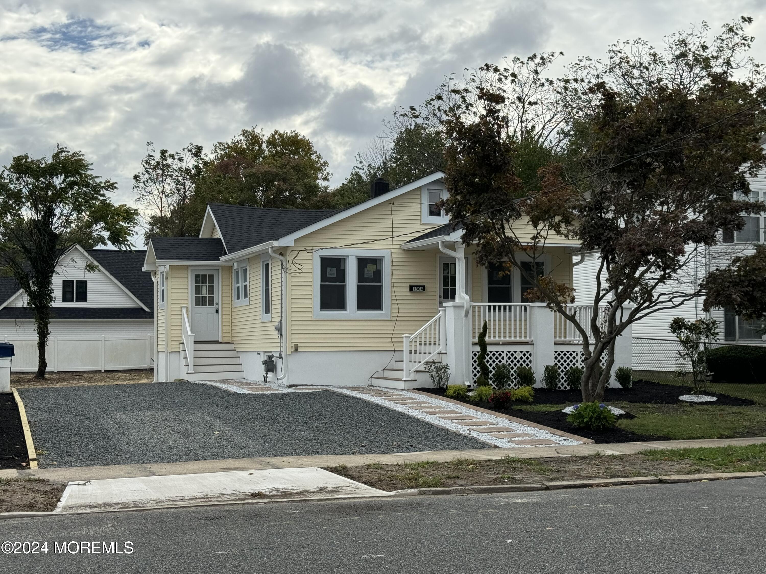 8th Ave, Neptune, NJ 07753