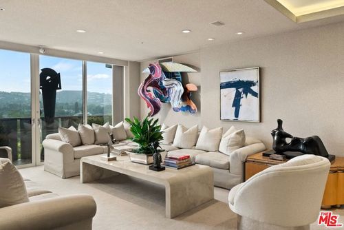 apt-11g-10375 Wilshire Blvd, Los Angeles, CA, 90024-4749 | Card Image
