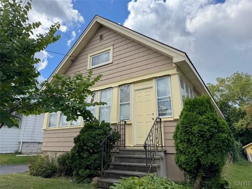 211 Merrill St, Syracuse, NY, 13208-1344 | Card Image