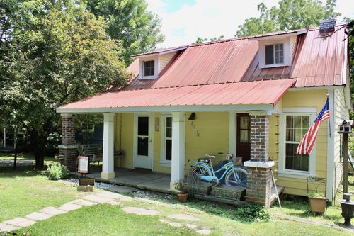 520 3rd St, Tracy City, TN, 37387-5015 | Card Image