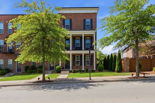 2099 Tollgate Blvd, Thompsons Station, TN, 37179-3006 | Card Image