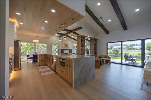 2633 Legend Dr, Las Vegas, NV, 89134-8810 | Card Image