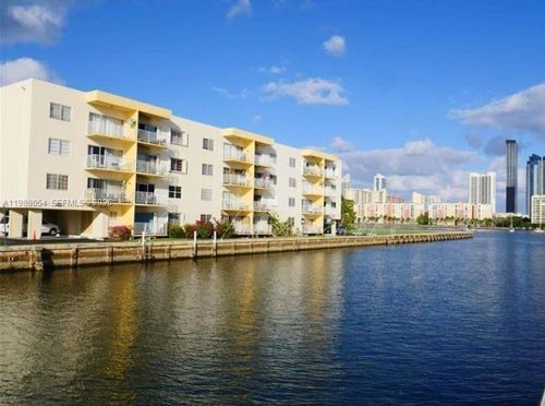 apt-106-3944 Ne 167th St, North Miami Beach, FL, 33160-3544 | Card Image
