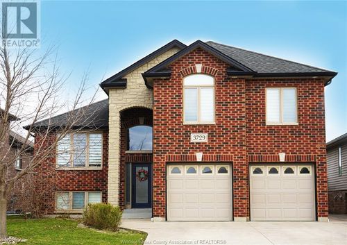 3729 Deerbrook Dr, Windsor, ON, N8R2E6 | Card Image