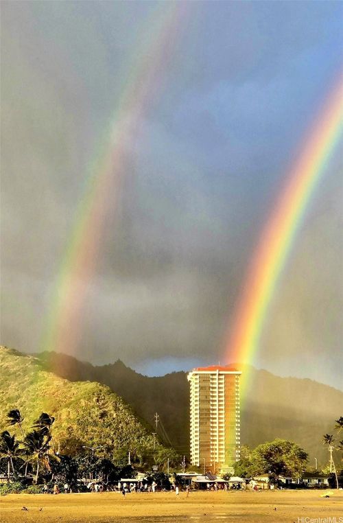 apt-8b-250 Kawaihae St, Honolulu, HI, 96825-1900 | Card Image