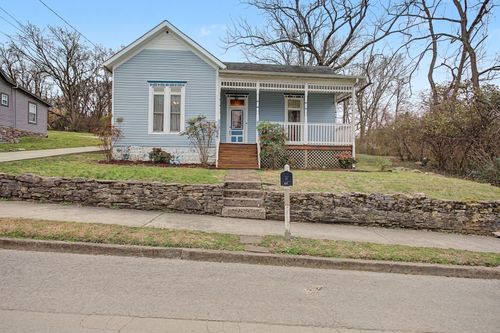 407 W 12th St, Columbia, TN, 38401-3617 | Card Image