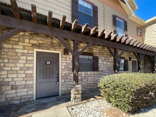 2410 S 2nd St, Waco, TX, 76706-6525 | Card Image
