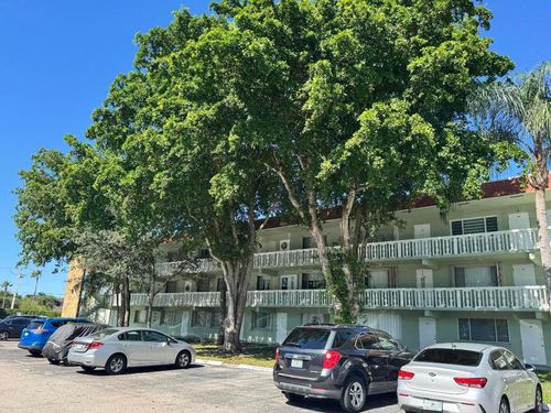 apt-v303-3000 Springdale Blvd, Palm Springs, FL, 33461-6307 | Card Image