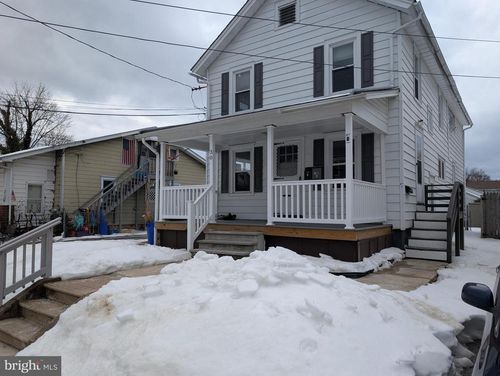 30 W Roland Rd, BROOKHAVEN, PA, 19015-3226 | Card Image