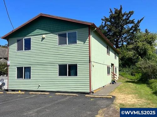 568 Nw 3rd St, Newport, OR, 97365-3641 | Card Image
