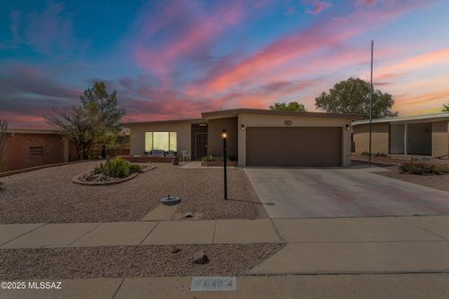 649 W Via San Mateo, Green Valley, AZ, 85614-3949 | Card Image