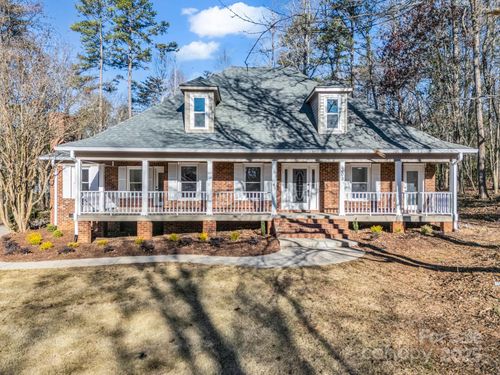 303 Fairforest Dr, Rutherfordton, NC, 28139-3229 | Card Image