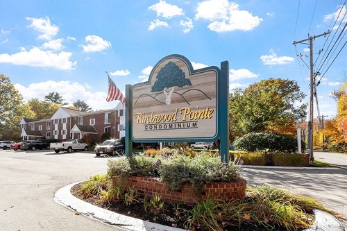 apt-203-21 Clarks Rd, Amesbury, MA, 01913-4240 | Card Image