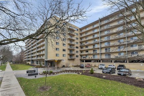 apt-807-10301 Lake Ave, Cleveland, OH, 44102-1279 | Card Image