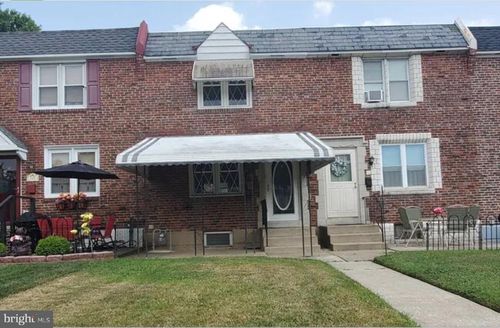 717 Surrey Ln, GLENOLDEN, PA, 19036-1620 | Card Image