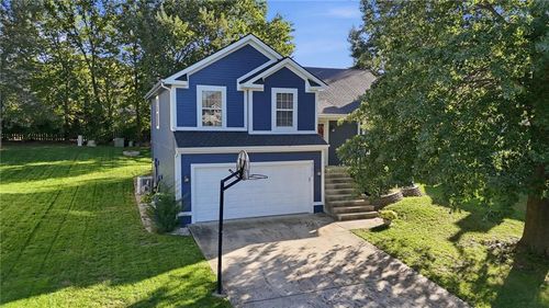 21215 W 52nd St, Shawnee, KS, 66218-9436 | Card Image