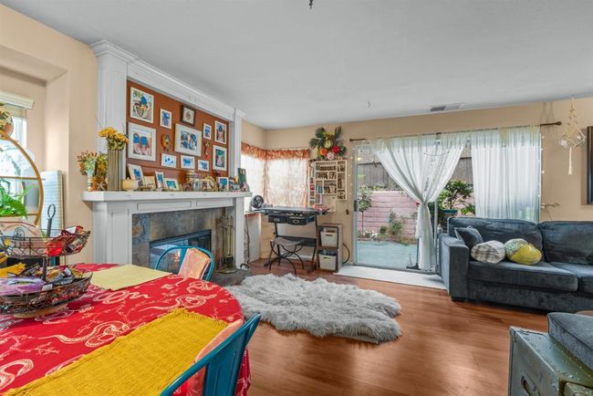 2126 King View Cir, Condo with 3 bedrooms, 3 bathrooms and 2 parking in Spring Valley CA | Image 11
