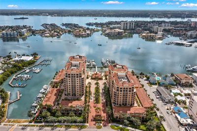 405 - 521 Mandalay Avenue, Condo with 2 bedrooms, 2 bathrooms and null parking in Clearwater Beach FL | Image 2