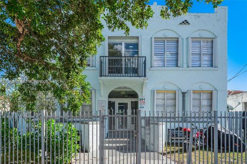 4-301 Sw 10th Ave, Miami, FL, 33130-2173 | Card Image