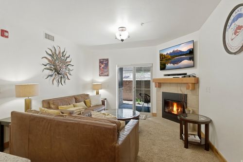4205-5501 Lillehammer Ln, Park City, UT, 84098-6099 | Card Image