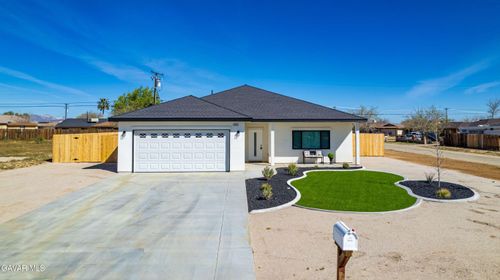 8337 Viburnum Avenue, California City, CA, 93505 | Card Image