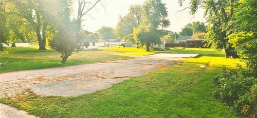 224 Wisconsin Ave, Westville, IL, 61883-1832 | Card Image