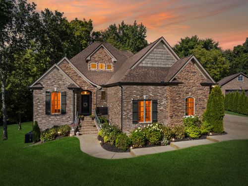 428 Acacia Grove Ln, Lebanon, TN, 37087-8912 | Card Image