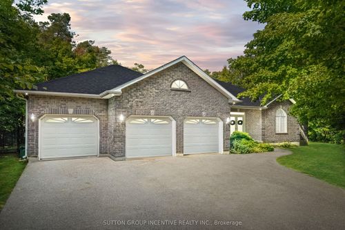 1882 Providence Lane, Severn, ON, L3V0V6 | Card Image