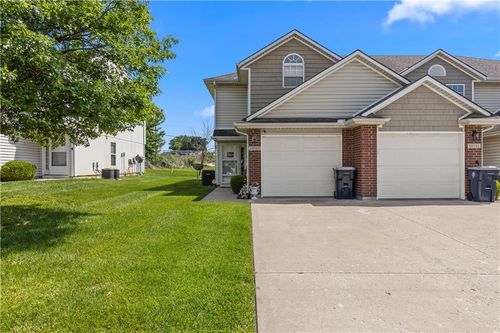 10563 E 46th Ter, Kansas City, MO, 64133-3713 | Card Image