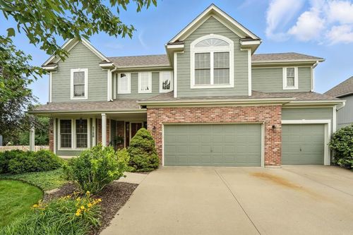 5726 Payne St, Shawnee, KS, 66226-7901 | Card Image