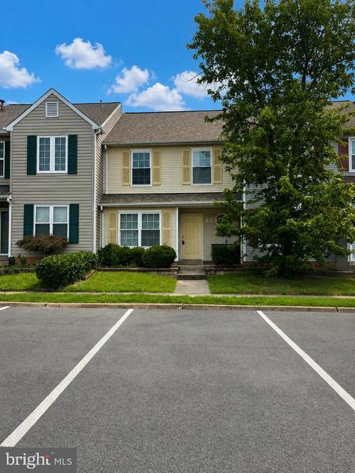 405 Windsor Ridge Ct, FREDERICKSBURG, VA, 22405-1468 | Card Image
